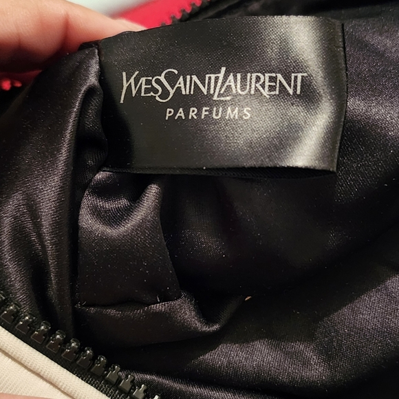 YVES SAINT LAURENT COSMETIC BAG - Picture 4 of 10